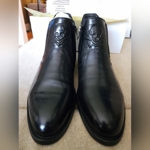 NWT Robert Graham Faux Fur Lined Skull Embossed Leather Gordon Boots